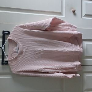 Aerie top very good condition